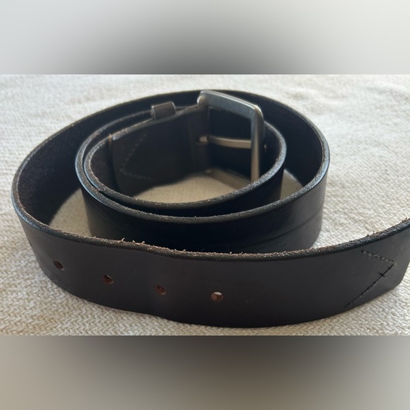 Banana Republic Classic Leather Belt - Picture 3 of 6